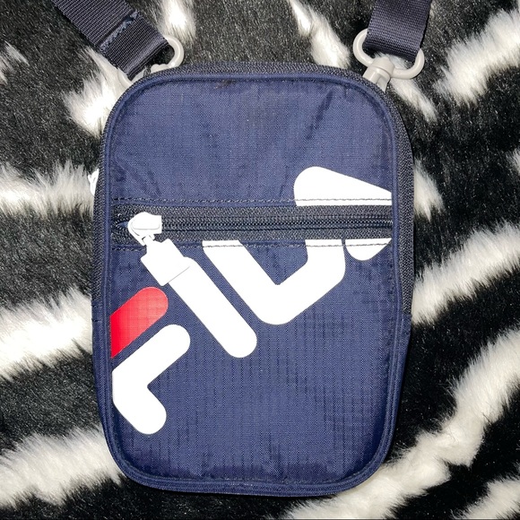 FILA Crossbody Camera Bag - Picture 2 of 5